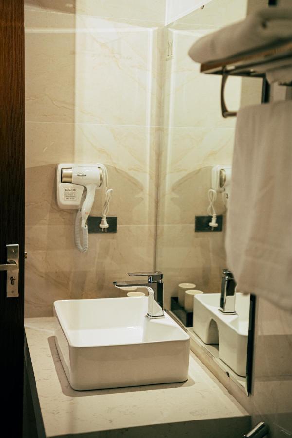 Milan Hotel Ninh Binh Exterior foto
